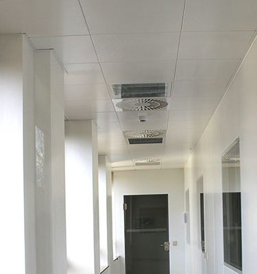 Klemmkassetten-Decke mit Lüftung und Beleuchtungssystem